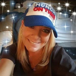 Meet your Posher, Kellie